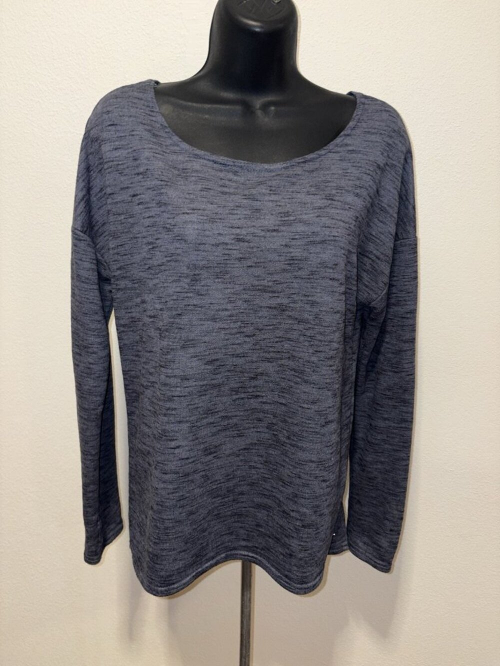 Danskin Top Blouse Womens Size M Round Neck Pullover Long Sleeve Gray